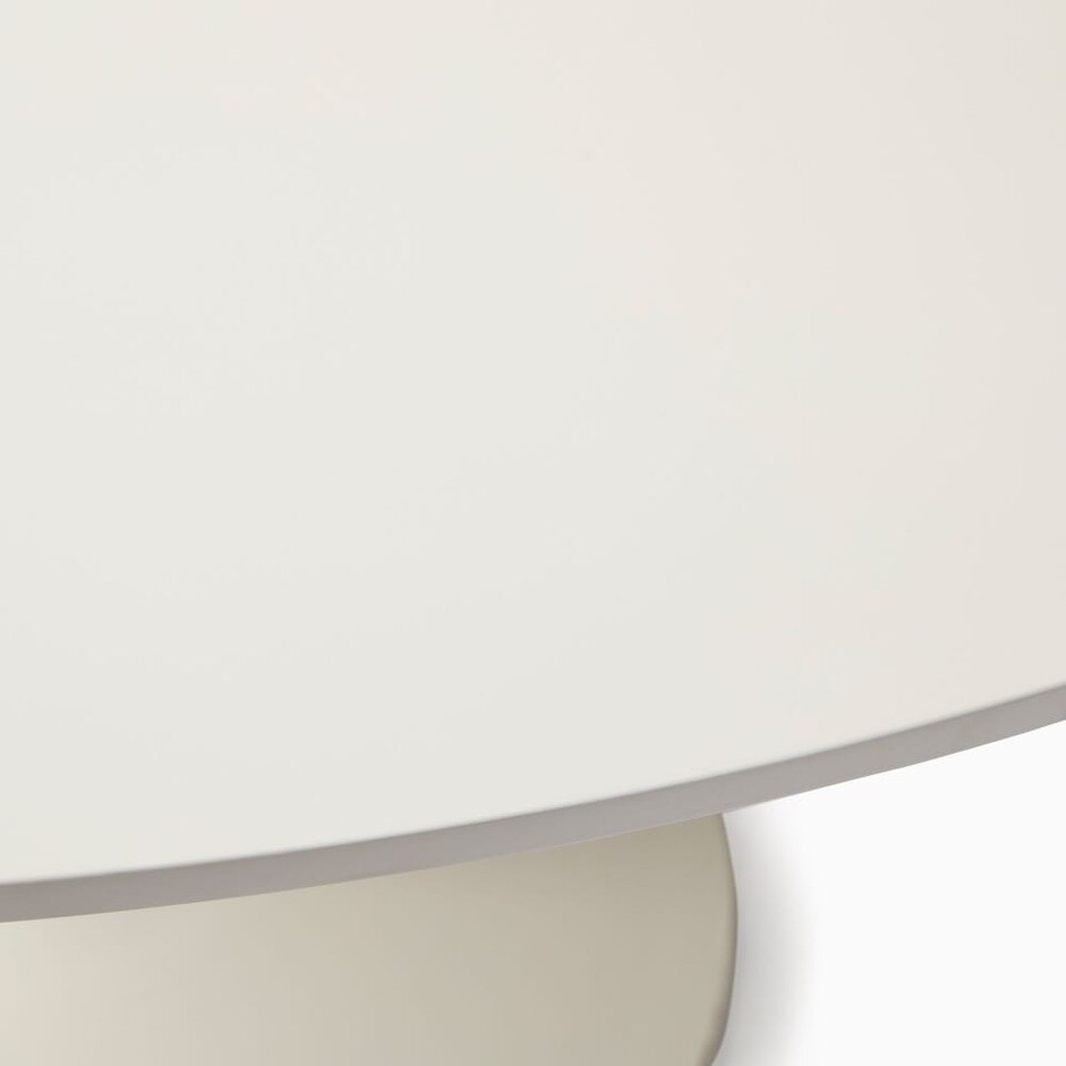 Liv Round Lacquer Dining Table (112 cm) West Elm UK